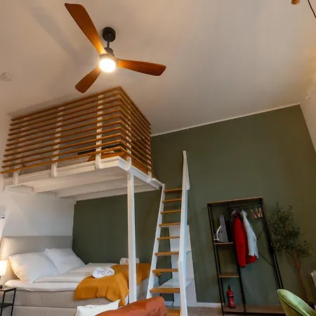 New! Exceptional Design Loft In A Location * ברלין